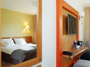 Oru Hub Hotel Tallinn — Handwritten Collection