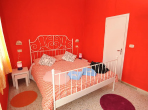 Sunflower Beach Backpacker Hostel