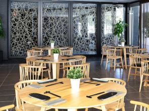 Отель AxelBeach Ibiza Spa & Beach Club - Adults Only Hotel