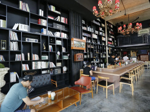 Quip Bed & Breakfast Phuket Hotel