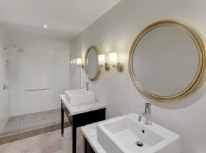 Rendezvous Hotel Melbourne