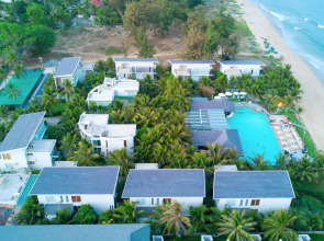 Villa Del Sol Beach resort & Spa