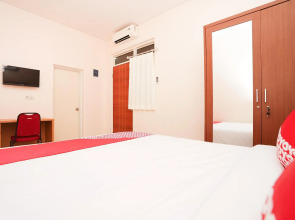 OYO 782 Menjangan Residence at Citraland 1