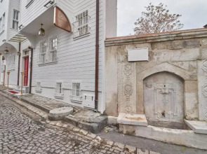 White Palace Old City Boutique Hotel