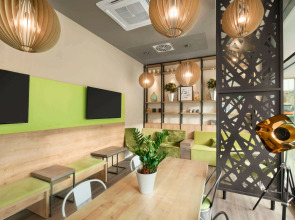 Super 8 by Wyndham Munich City West