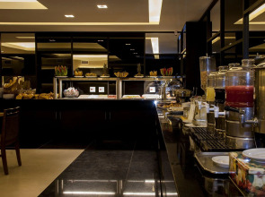 Américas Granada Hotel