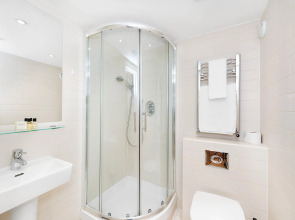 Hyde Park Executive Apartments