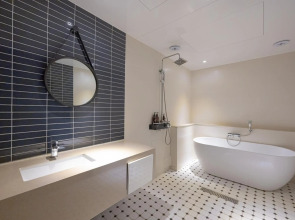 Hound Hotel Seomyeon - Bumcheon