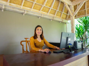 Green Dmel Luxury Homestay