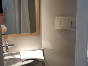 Premiere Classe Lyon Est - Aéroport Saint Exupéry