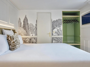 Posy Hotel by Happyculture