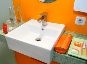 HARRIS Hotel & Residence Riverview Kuta Bali