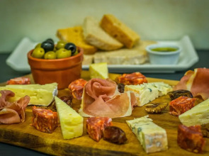 Old Kings Arms Hotel