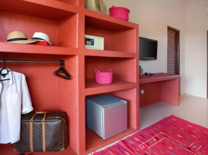 PinkCoco Uluwatu - Constant Surprises & for Cool Adults Only