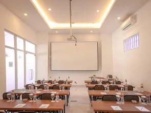 Dafam Express Jaksa Jakarta