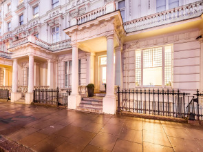 Hyde Park Executive Apartments