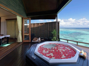 Lily Beach Resort & Spa 