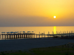 Raymar Resort & Aqua