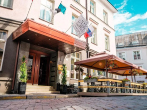 Hotel St. Petersbourg