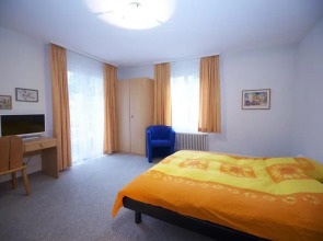 Adventure Guesthouse