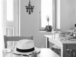 Aeon Suites - Adults Only