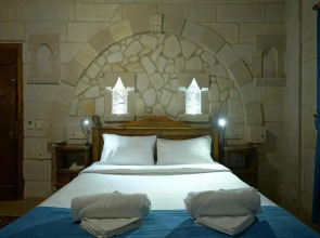 ShoeString Stone House