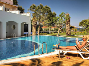 Batihan Beach Resort & Spa