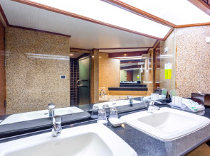 Centara Riverside Hotel Chiang Mai