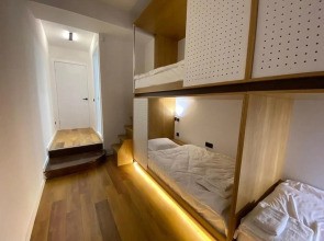 Отель The Tbilisi Pod