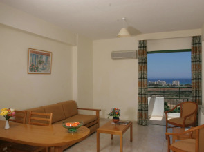 Maris Grand Waterpark Resort