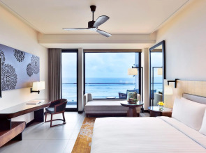 Курортный отель Weligama Bay Marriott Resort & Spa