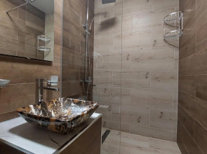 Апартаменты в отеле Red wood