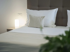 Отель Studio Inn Centrale & Milano Urban Padel