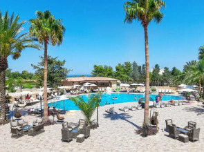 Le Chateau Lambousa Hotel