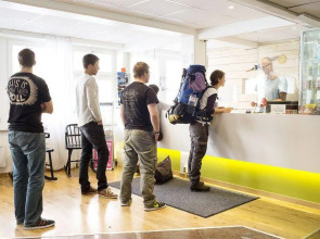 Slottsskogens Hostel