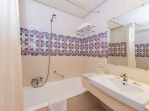 Abou Sofiane-Families & Couples Only