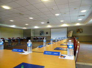 Campanile Val de France