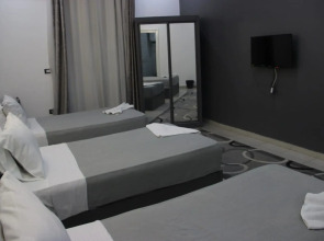 Azar Boutique Hotel