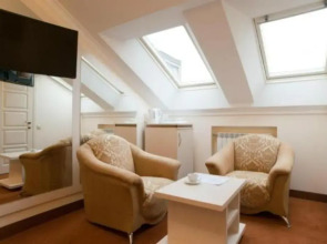 Мини-отель «Седьмое небо», ул. Евгения Коновальца