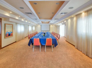 Lordos Beach Hotel & Spa