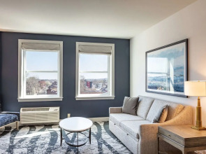 The Yorktowne Hotel, Tapestry Collection by Hilton