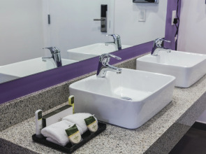 Hotel Riu Plaza Miami Beach