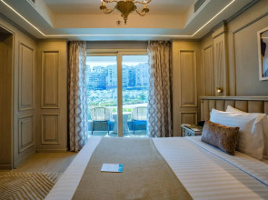 SUNRISE Alex Avenue Hotel