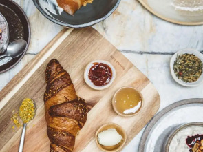 Hoy Paris - Home of YOGA