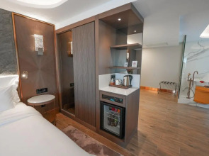 Boreas Hotel, Trademark Collection by Wyndham