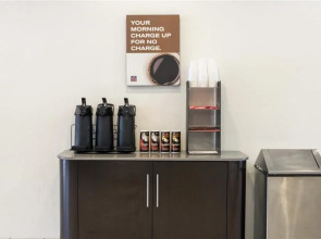 Motel 6 Cutler Bay, FL