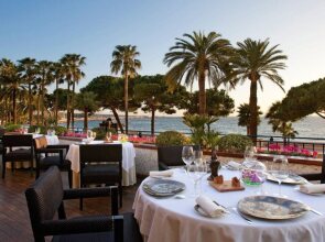 Carlton Cannes, a Regent Hotel