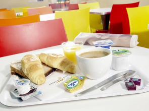 Hotel Premiere Classe Marne La Vallee - Saint Thibault Des Vignes