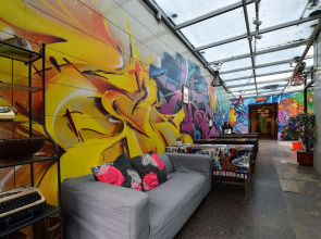 Shanghai Old West Gate Hostel