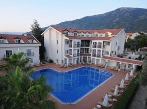 Sea Breeze Hotel & Apartments